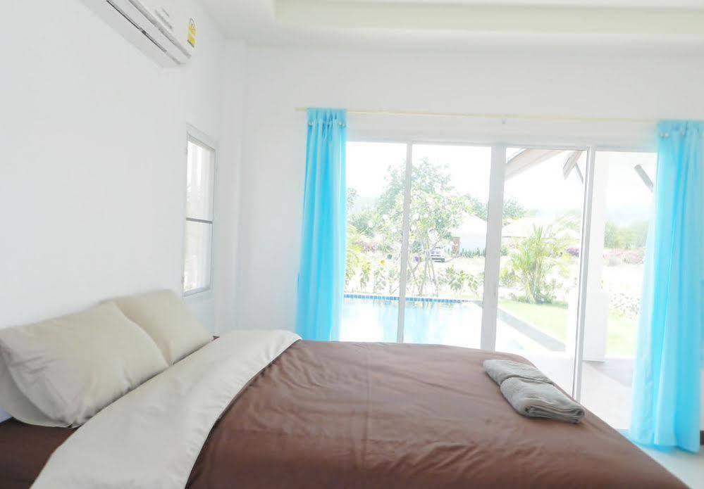 Cha-Am Pool Villa ภายนอก รูปภาพ